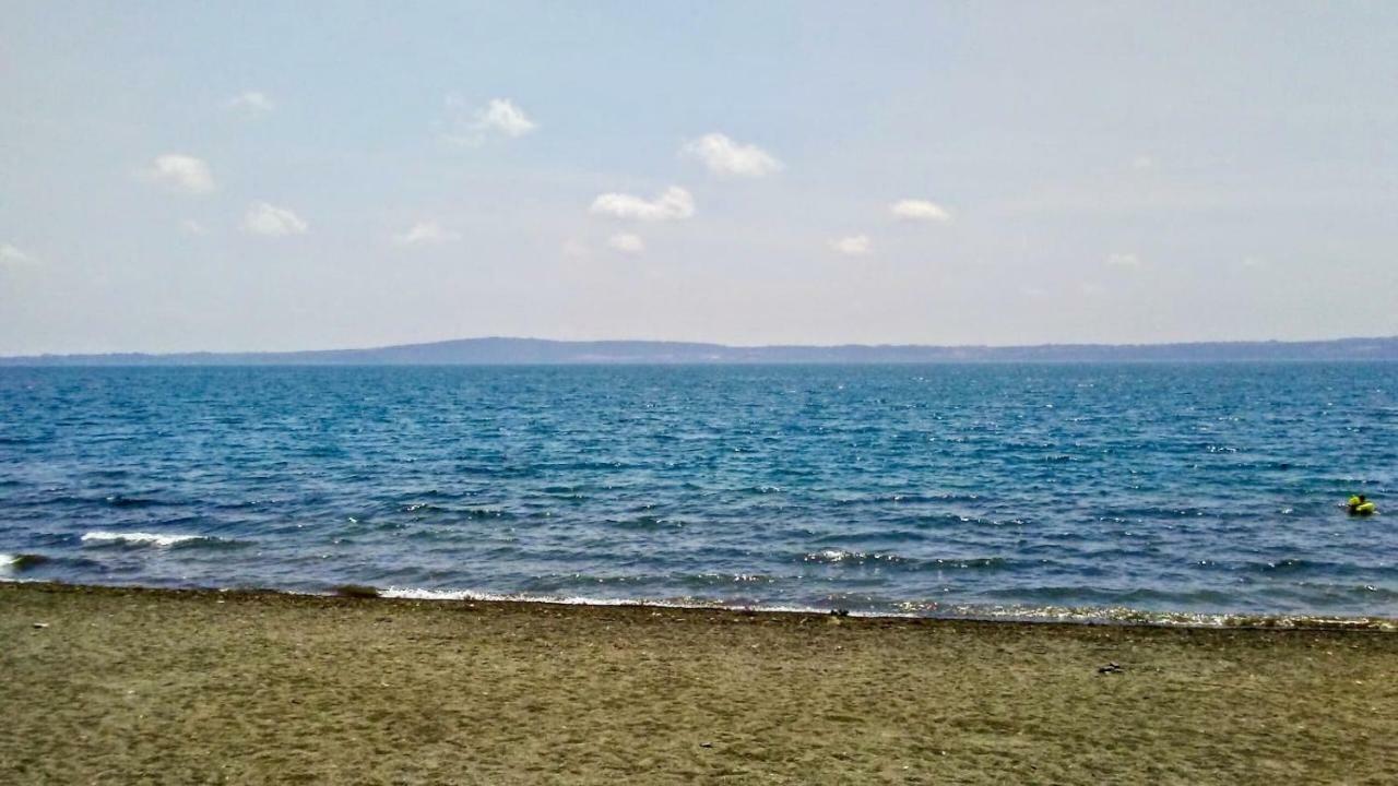 Alloggio Turistico D'Annunzio Bracciano  Ngoại thất bức ảnh