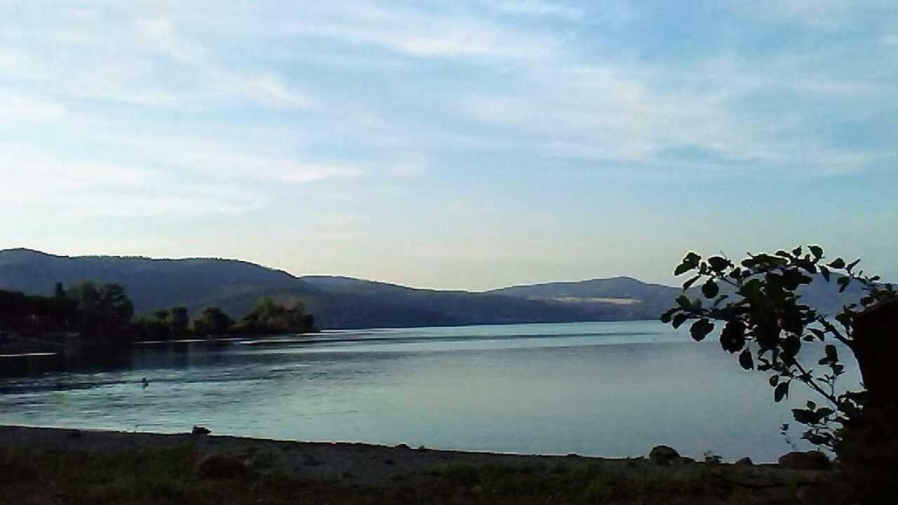 Alloggio Turistico D'Annunzio Bracciano  Ngoại thất bức ảnh